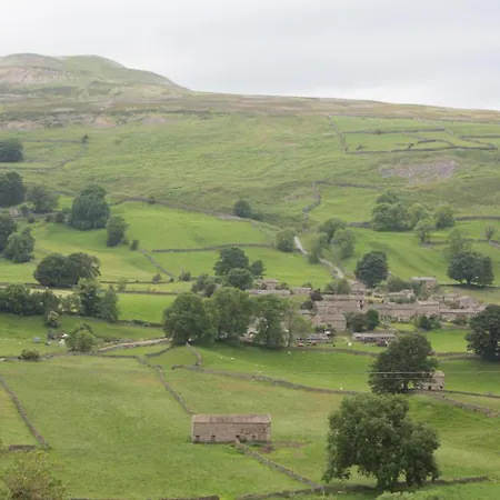 3 Bed In Low Row Oc-Ds1030 *